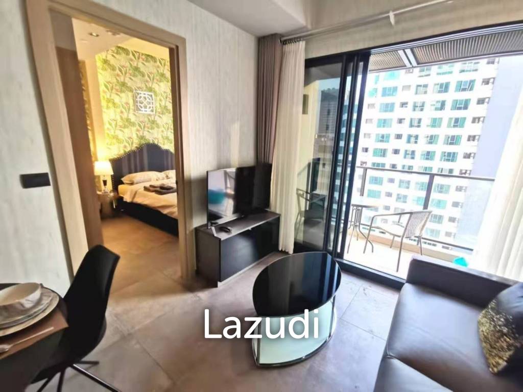รูป The Lofts Asoke: 1-Bedroom Condo with City View - รูปที่ 4/13