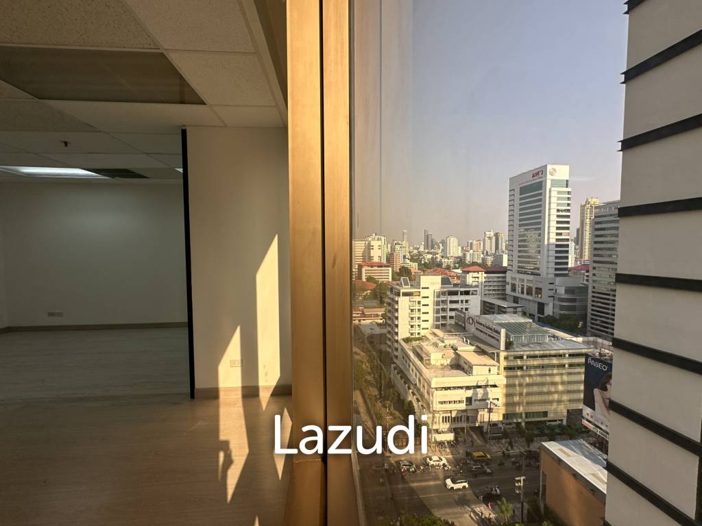 รูป 70 sqm bright office for rent at 253 Asoke Building Khlong Toei Nuea Bangkok - รูปที่ 6/23