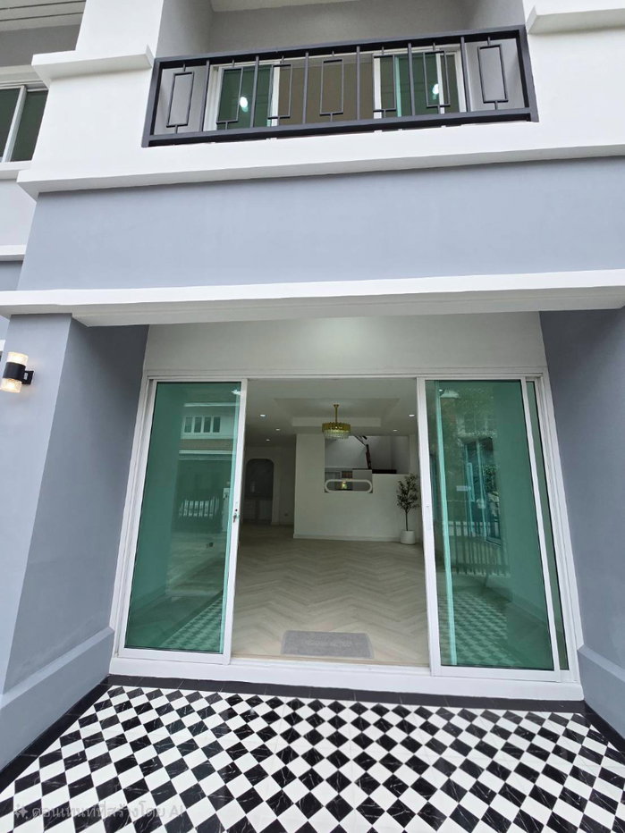 รูป บ้านเดี่ยว ตกแต่งใหม่ สวยงาม ทำเลดี  ม.วาสินีแกรนด์โฮม ลาดพร้าว 101 แยก 42 บางกะปิ ใกล้รถไฟฟ้า - รูปที่ 15/52
