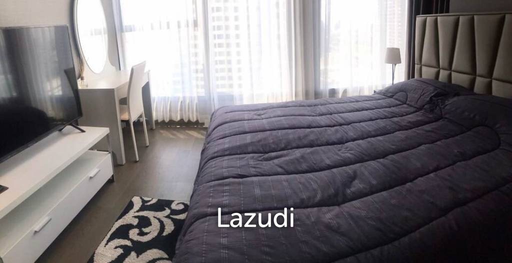 picture 77 sqm 2 Bed Condo at The Esse at Singha Complex, Bang Kapi Huai Kwang - 2/7