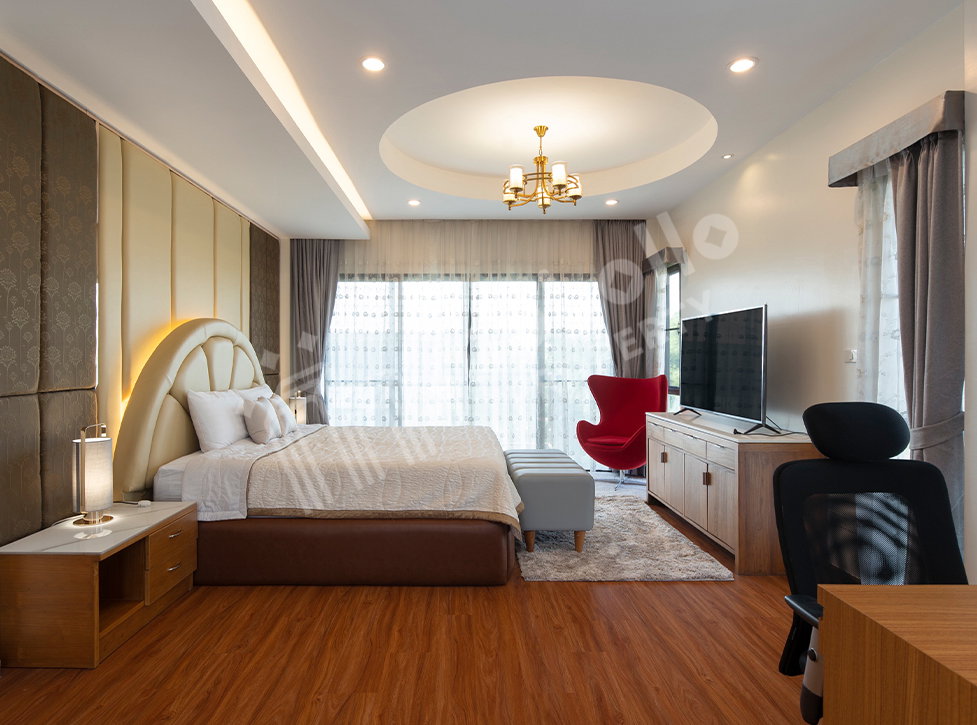 รูป บ้านหรู 6 ห้องนอน พร้อมสระว่ายน้ำส่วนตัว พร้อมย้ายเข้าอยู่ ** NO CO-AGENT ** - รูปที่ 10/17