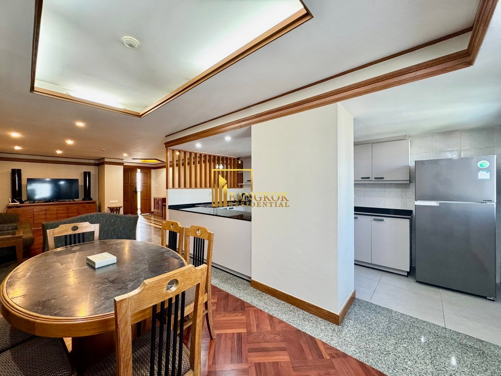 รูป United Tower | Well Maintained 2 Bed Condo For Rent in Thonglor - BR16279CD - รูปที่ 5/32