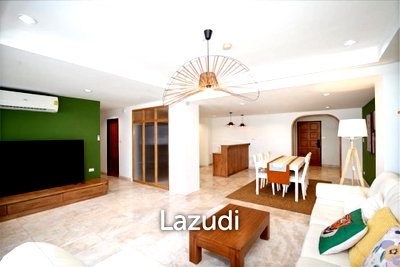 Condos for rent Sukumvit 15 : 150 sqm 3 Bed Condo on High Floor in Khlong Toei Nuea Bangkok