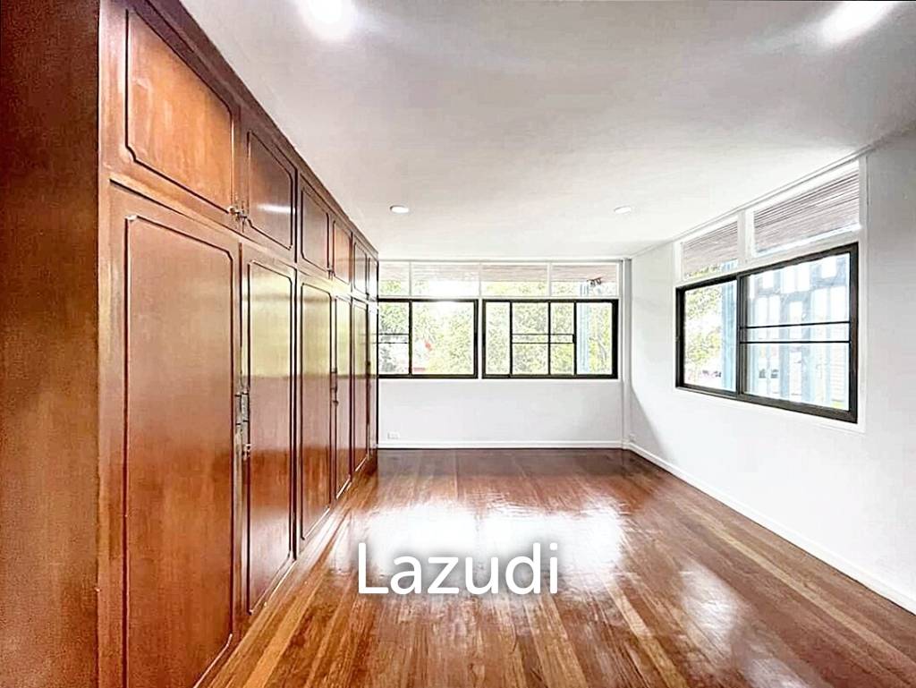รูป Luxury Home Office in Huaykwang - รูปที่ 5/10