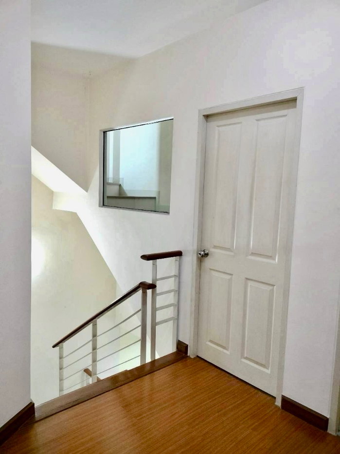 รูป ให้เช่า Townhome 3 ชั้น Baan Klang Muang Urbanion Srinakarin ทำเลศรีนครินทร์ ใกล้รถไฟฟ้าและห้างใหญ่ เดินทางสะดวก - รูปที่ 9/29