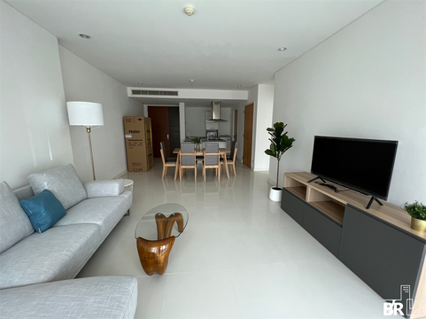 Ready-to-move-in, Prime Location Condo Fullerton near BTS Ekkamai