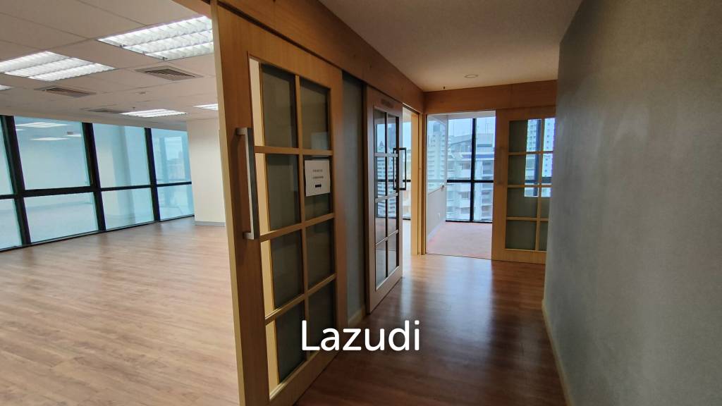 รูป Ultra Luxury Office Space for rent in Asoke - รูปที่ 8/8