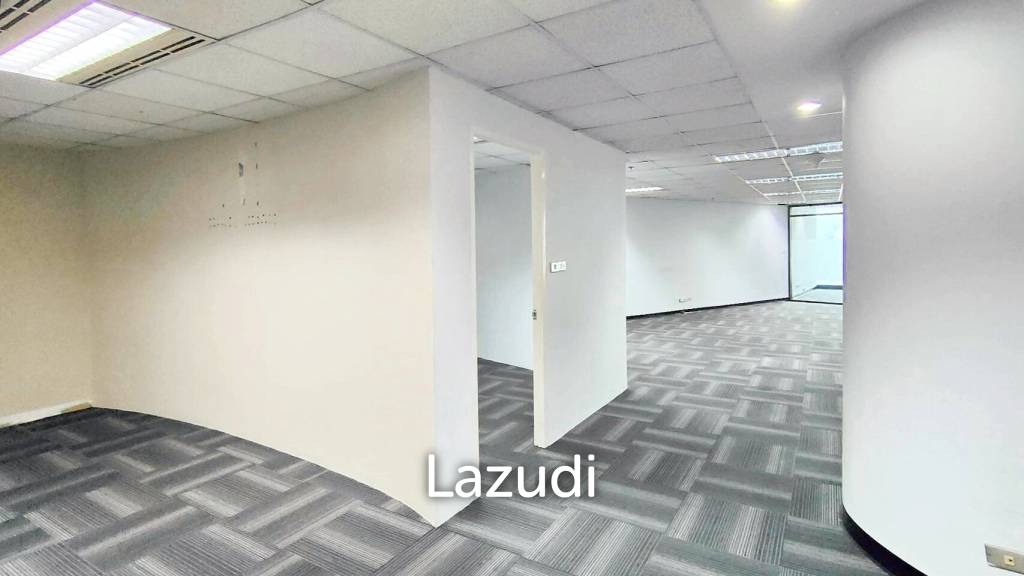 picture Office space for rent in Silom - 3/7