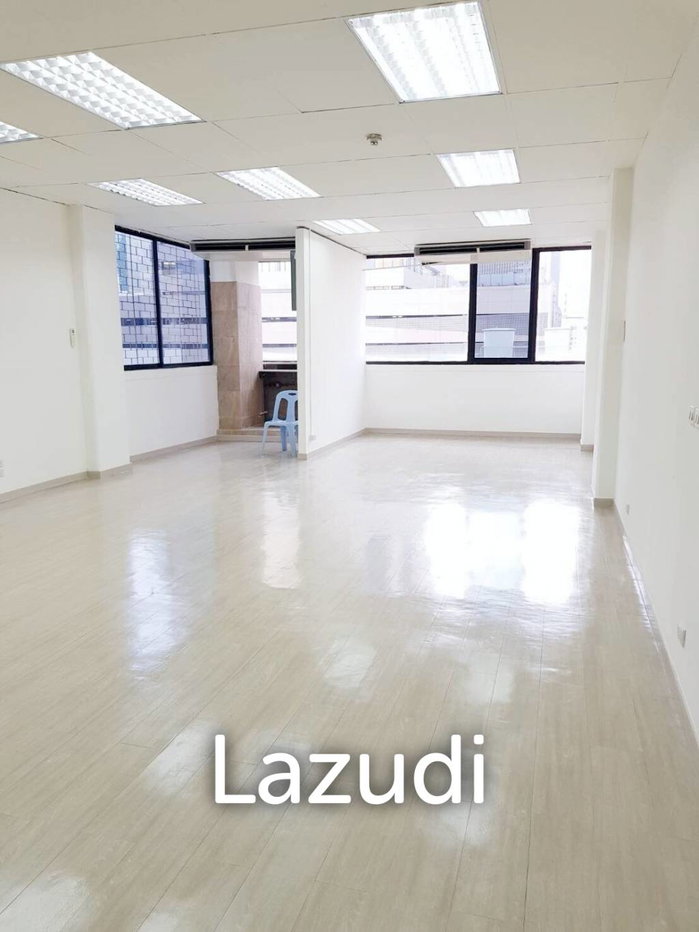 picture 60 SQ.M Office at Charn Issara Tower 1 - 1/4