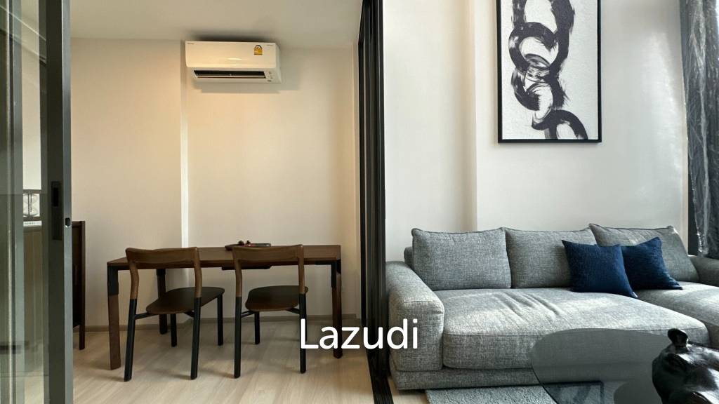 รูป Stunning 1-Bedroom Loft Condo at The Privacy Jatujak - รูปที่ 7/18