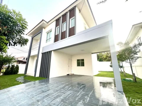 4 Bedroom House for sale at Lalin Property Pattaya 5341884