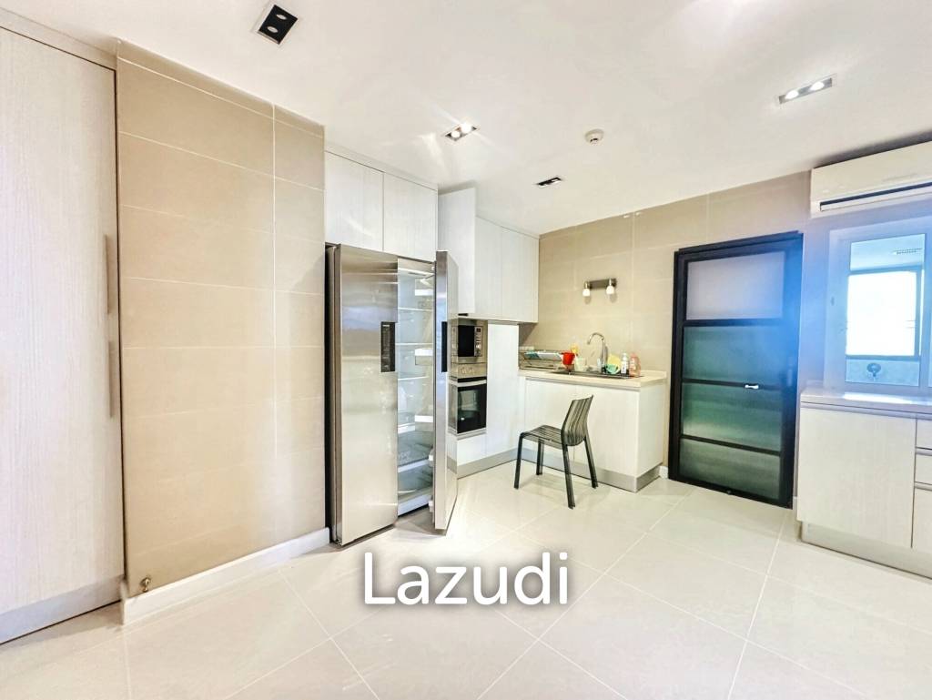 picture 3 Beds 3 Baths 300 SQ.M Baan Yen Akard - 8/28