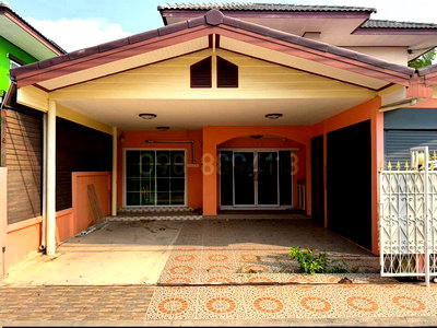 บ้านเดี่ยว ที่ว่าการอำเภอเมืองเชียงใหม่ : ขายบ้านเดี่ยว 2 ชั้น มบ.พาร์ควิลเลจบางบัวทอง เนื้อที่ 58.4 ตรว 5นอน 2น้ำ การเดินทางสะดวก ใกล้ถนนกาญจนาภิเษก