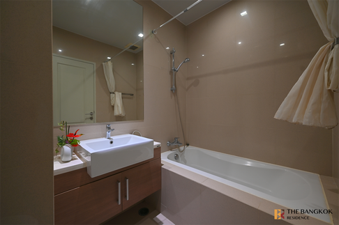 Noble Refine Easy Start with a City Dweller Lifestyle near BTS Phrom Phong
