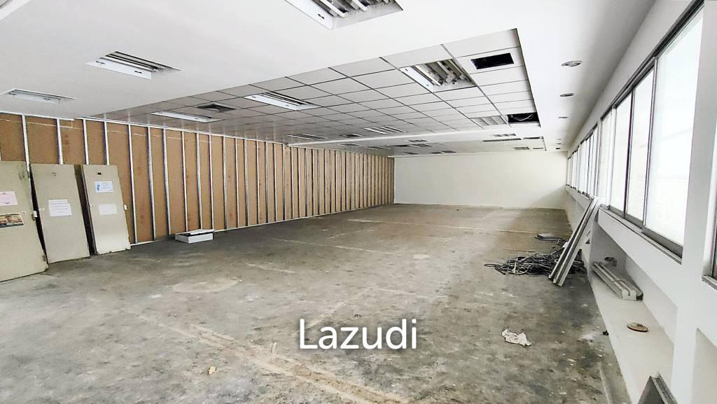 picture Office space for rent in Watthana - 2/2