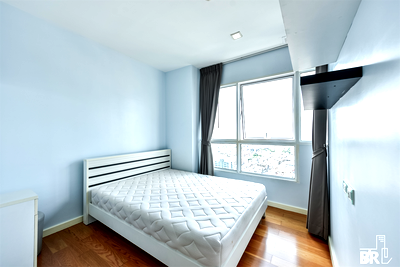 Condos for sale : Book quickly before the room is gone!! Condolette Ize Ratchathewi near BTS Ratchathewi