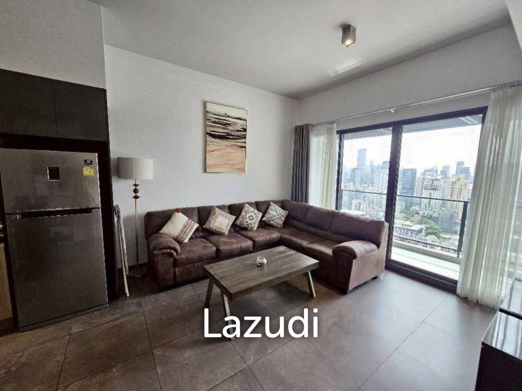 รูป Spacious 2-Bedroom Condo at The Lofts Asoke Bangkok - รูปที่ 1/12