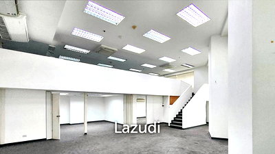 เช่าสำนักงาน รร.รักษาดินแดน ศูนย์การนักศึกษาวิชาทหาร : Office/Retail space for rent in Huaykwang