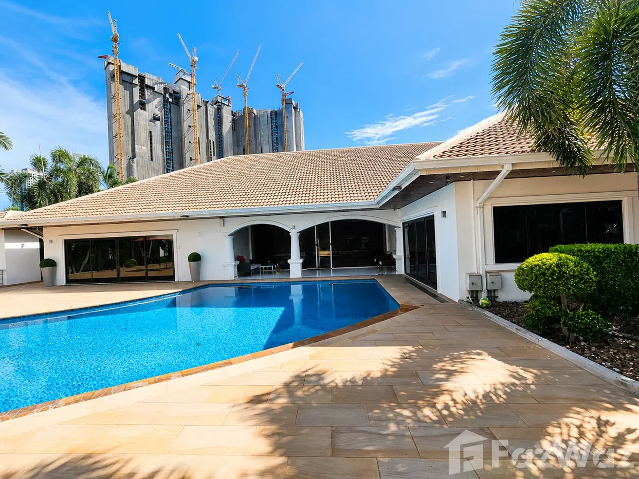 picture Luxury 8BR Pool Villa with Underground Bar & See-Through Poo 6262593 - 24/35