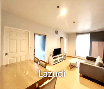 คอนโดให้เช่า : 55 sqm 2 Bedroom Condo on 11th Floor in Huai Khwang Bangkok