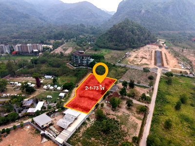 Land for sale Pak Chong Nakhon Ratchasima : Prime Land for Sale (2.5 Rai) in Khao Yai with Mountain View 