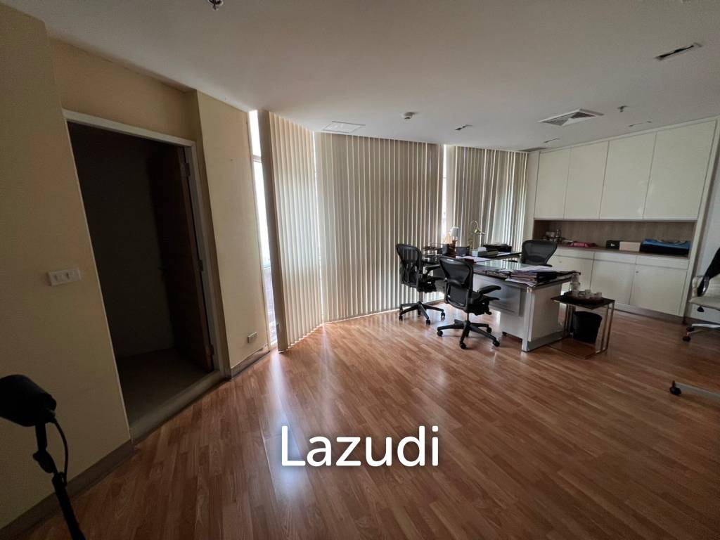 รูป Fully Fitted Office Space for rent in Asoke - รูปที่ 14/16