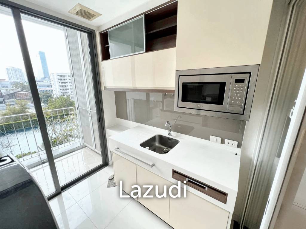 picture 1  Bed 1 Bath 45 SQ.M The Room Sukhumvit 62 - 5/9