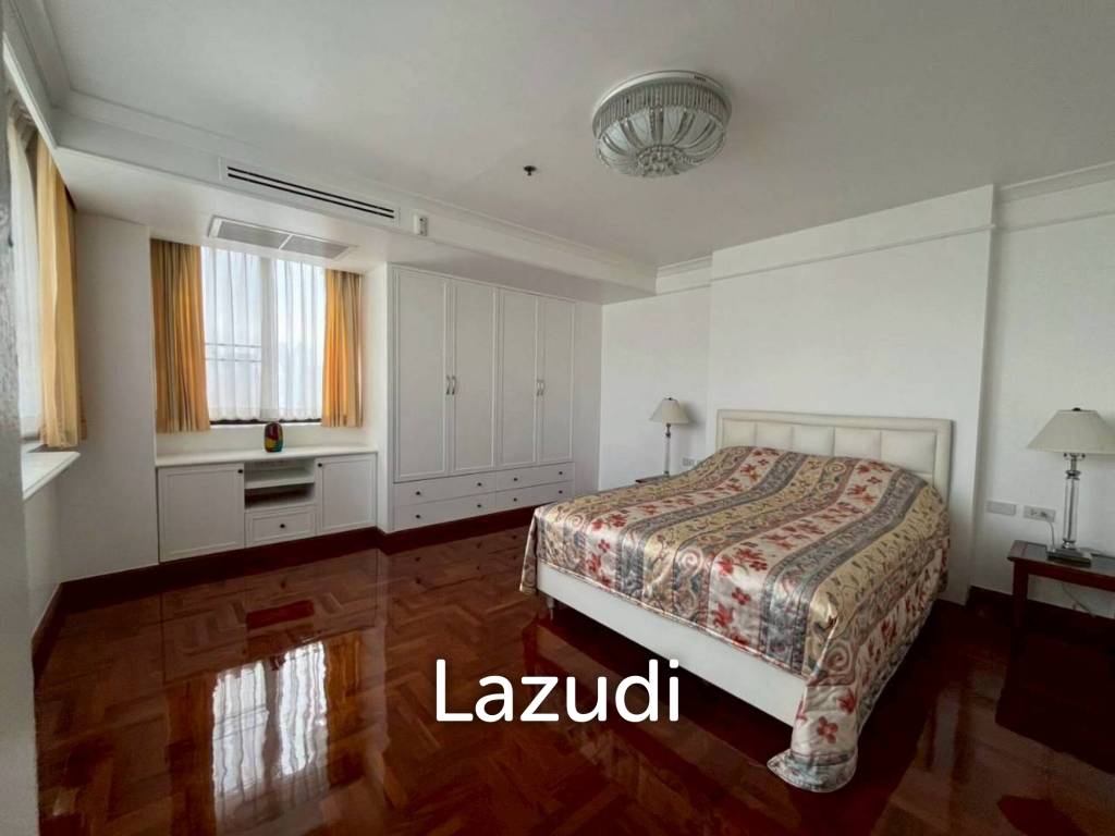 picture 3 bedrooms 3 bathrooms 350 Sq.M. Ruamsuk - 12/17