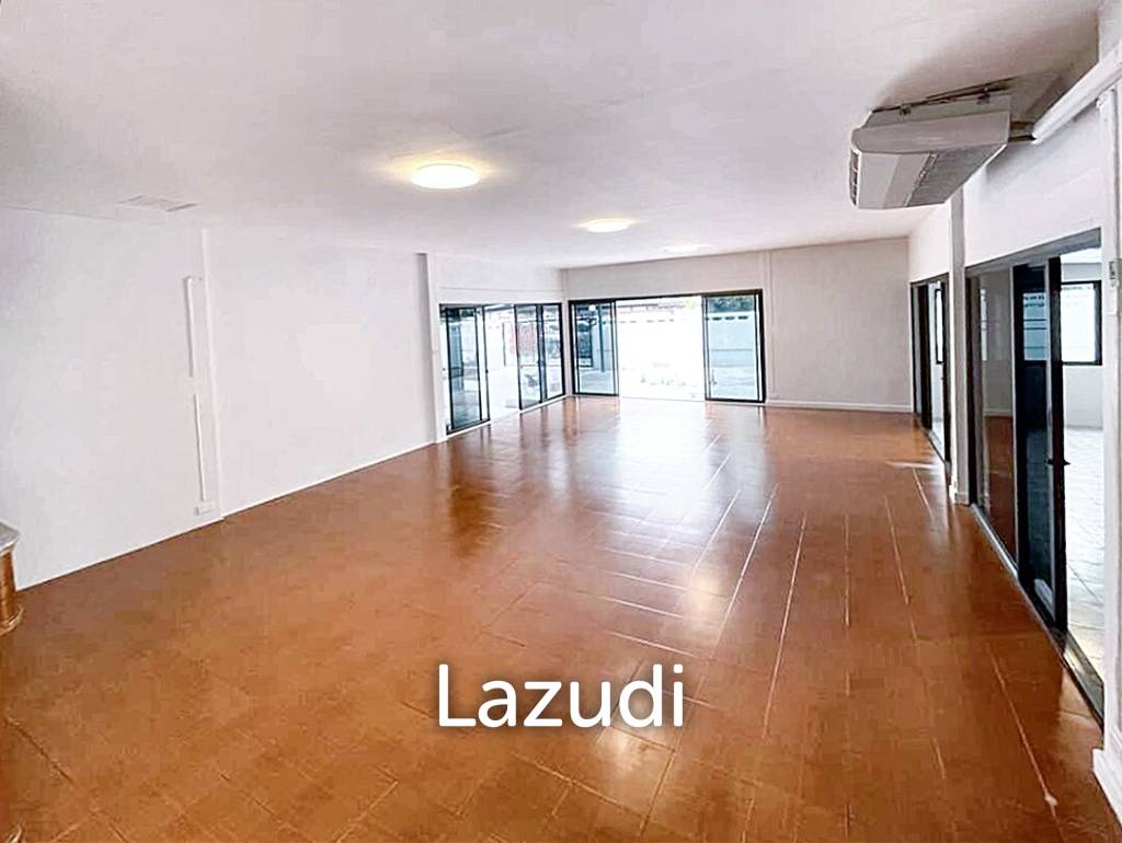 รูป Luxury Home Office in Huaykwang - รูปที่ 8/10