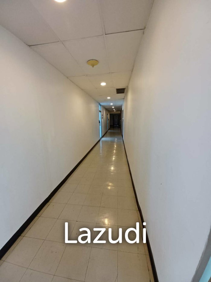 picture Office space for rent at Sino-Thai Tower unit 7A  size 77 Sqm - 4/5