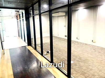 Office for rent Raffles International College : Interlink Tower