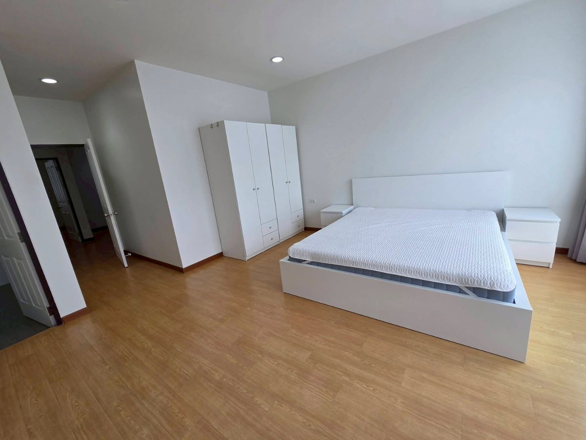 รูป 🏡✨ ให้เช่า ทาวน์โฮม 3 ชั้น ทำเลสุขุมวิท – ปุณณวิถี31 4 ห้องนอน 5 ห้องน้ำ บ้านสวย ฟังก์ชันครบ จดบริษัทได้ เลี้ยงสัตว์ได้ เดินทางสะดวก  - รูปที่ 12/13