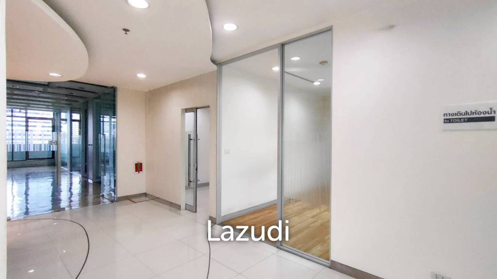 รูป Office space for rent in Sathorn - รูปที่ 13/17