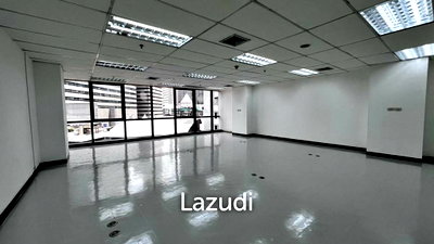 เช่าสำนักงาน ถนนอโศก : Office For Rent at Sino-Thai Tower