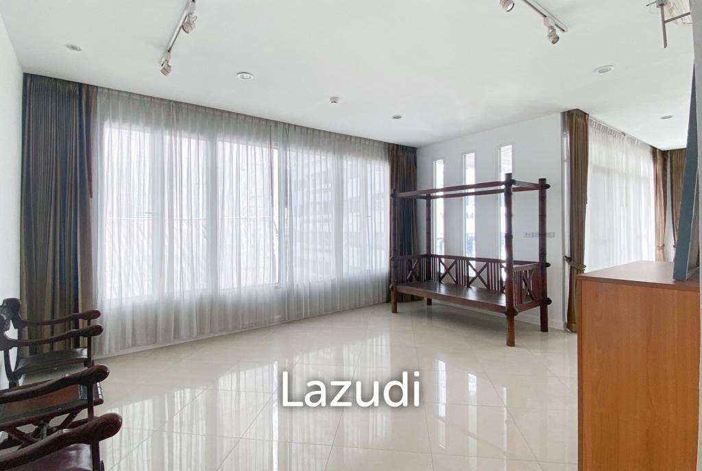 รูป 4 Bed 4 Bath 350 SQ.M The Verandah Sukhumvit - รูปที่ 4/19
