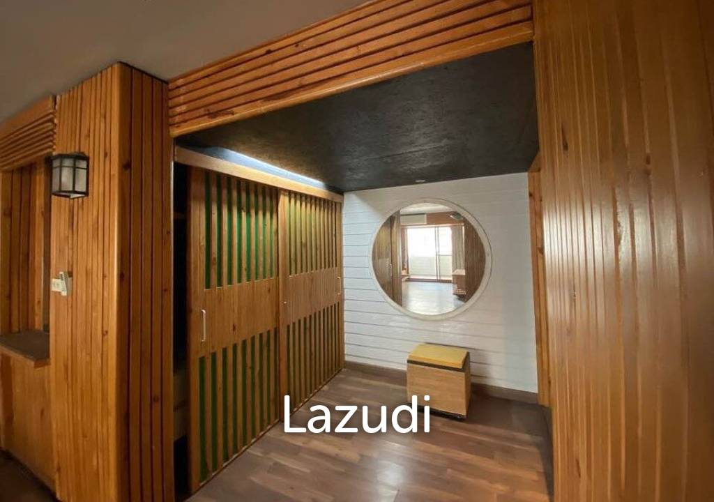 รูป 3 Bed 4 Bath 216 SQ.M Baan Onnut Condominium - รูปที่ 10/18