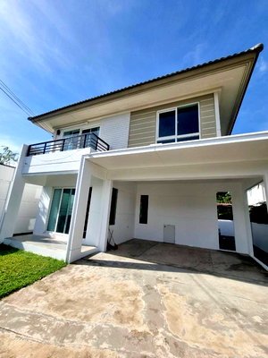 Houses for rent วิทยาลัยบริหารธุรกิจและการท่องเที่ยวกรุงเทพ : D-H004 House for rent in "Chaiyapruek Ramintra-Wongwaen 2", near Fashion Island.