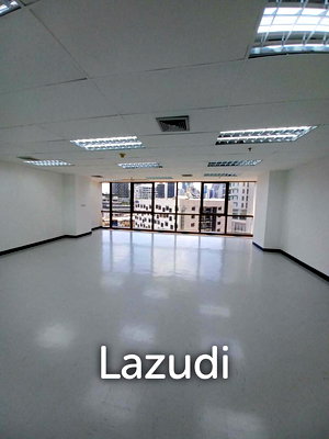 Office for rent วิทยาลัยพิบูลประชาสรรค์แผนกประถม : Office space for rent at Sino-Thai Tower unit 7C  size 77 Sqm