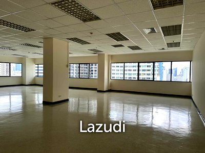 Office for rent วิทยาลัยพิบูลประชาสรรค์แผนกประถม : Modern Office Space in BB Building Asoke Bangkok
