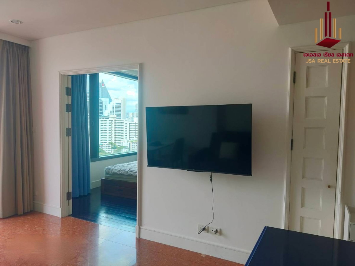 picture ✨ For Sale: Aguston Sukhumvit 22 Condo ✨ 💰 Only 6,800,000 THB - 3/5