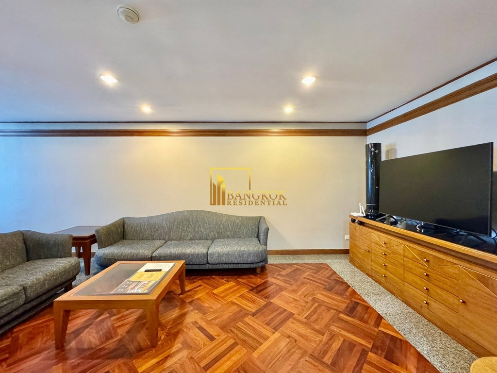 รูป United Tower | Well Maintained 2 Bed Condo For Rent in Thonglor - BR16279CD - รูปที่ 3/32