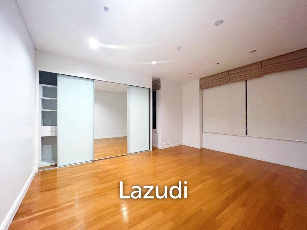 picture 3 Bed 3 Bath 180 SQ.M The Royal Saladaeng - 4/12