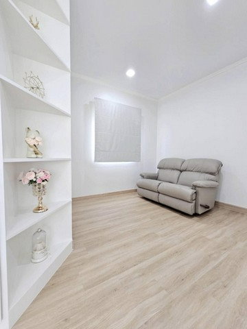 รูป HR3476ให้เช่าบ้านเดี่ยวหรู Golden Neo สุขุมวิท-ลาซาล (Sukhumvit 113) ติดสวน เฟอร์ฯ ครบ พร้อมอยู่ - รูปที่ 9/27
