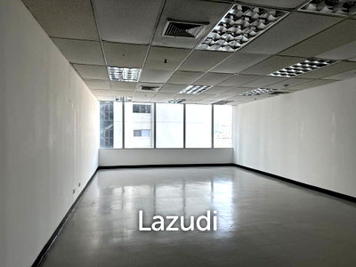 Office for rent Surawong Road : 50 sqm office for rent in Paso Tower Suriyawong Bang Rak Bangkok