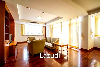 Condos for rent : 3 Bedroom 3 Bathroom 230 Sq.m Krungthep Thani Tower