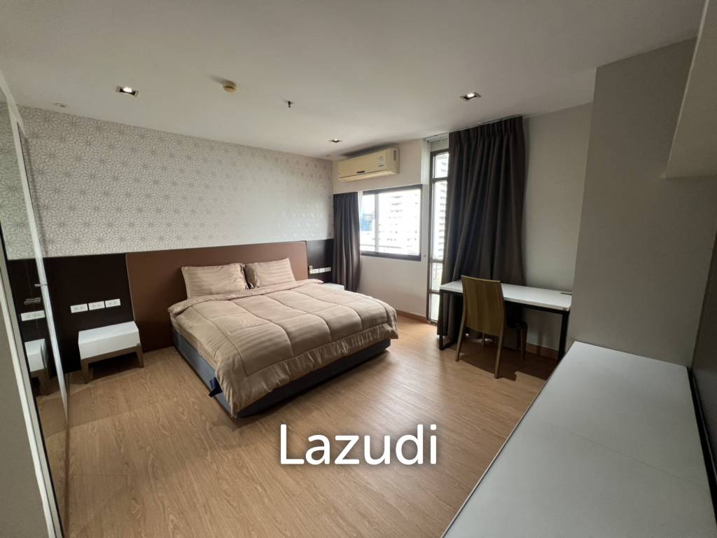 รูป 55 sqm modern 1 bedroom condo on 8th floor in Khlong Toei Bangkok - รูปที่ 4/8