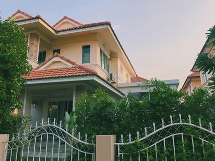 ขายด่วน บ้าน 3 ห้องนอน พร้อมออฟฟิศ ใกล้เมือง