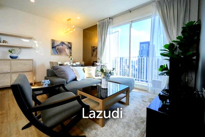 คอนโดให้เช่า : 75 Sqm 2 Bed 2 Bath Condo For Rent