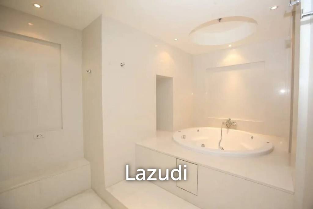 รูป 4 Bed 4 Bath 385 SQ.M Royal Residence Park - รูปที่ 15/21