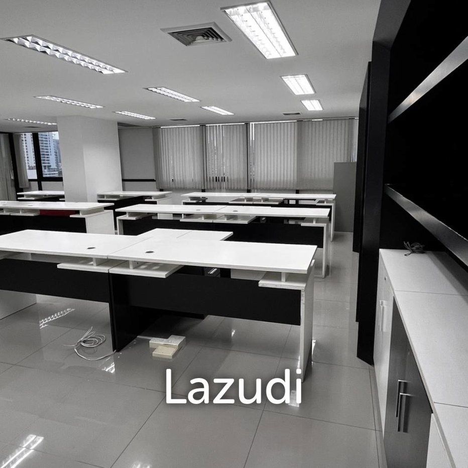 picture Modern Furnished Office Space in Khlong Tan Nuea Bangkok - 19/28